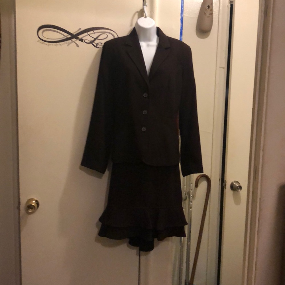 Brown skirt suit